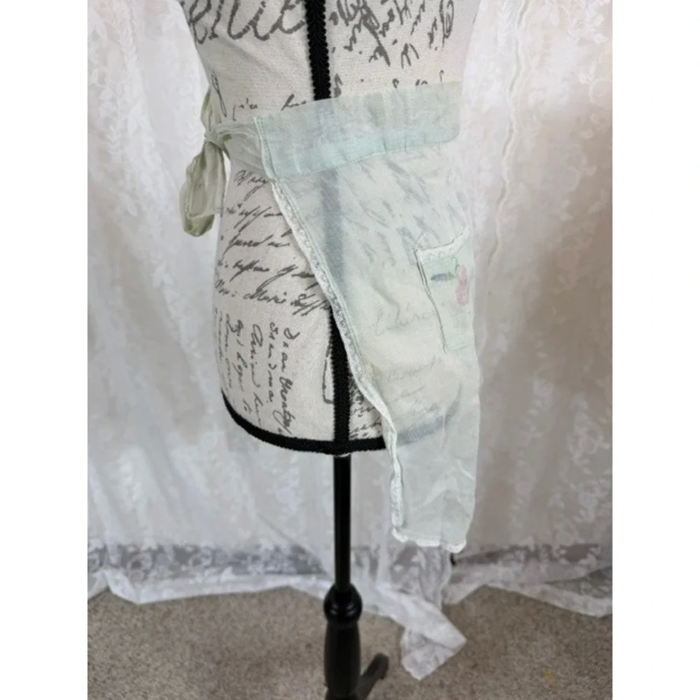 Vintage Sheer Green Floral Half Apron Lace Trim Pocket Cottagecore Retro Tea